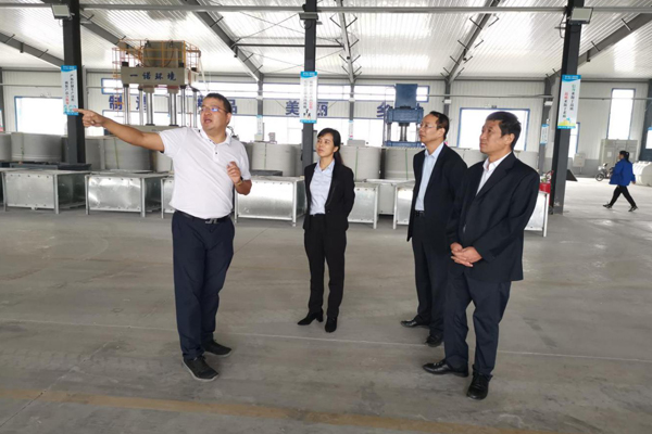 陜西航天建設集團有限公司總經理、黨委副書記謝明娟率隊赴遼寧一諾環保產業集團開展考察調研工作